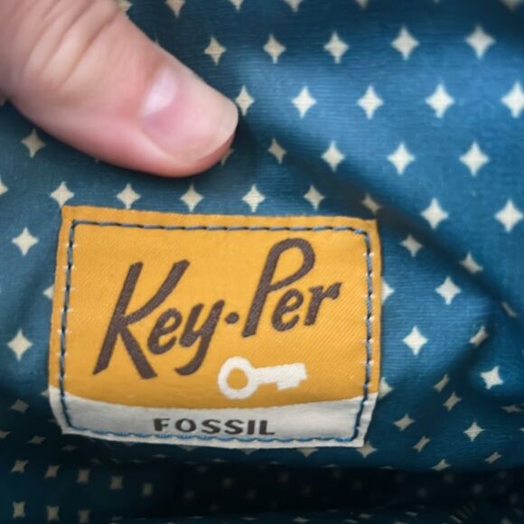 Fossil "Key-Per" iPad Holder Sleeve - Picture 5 of 6